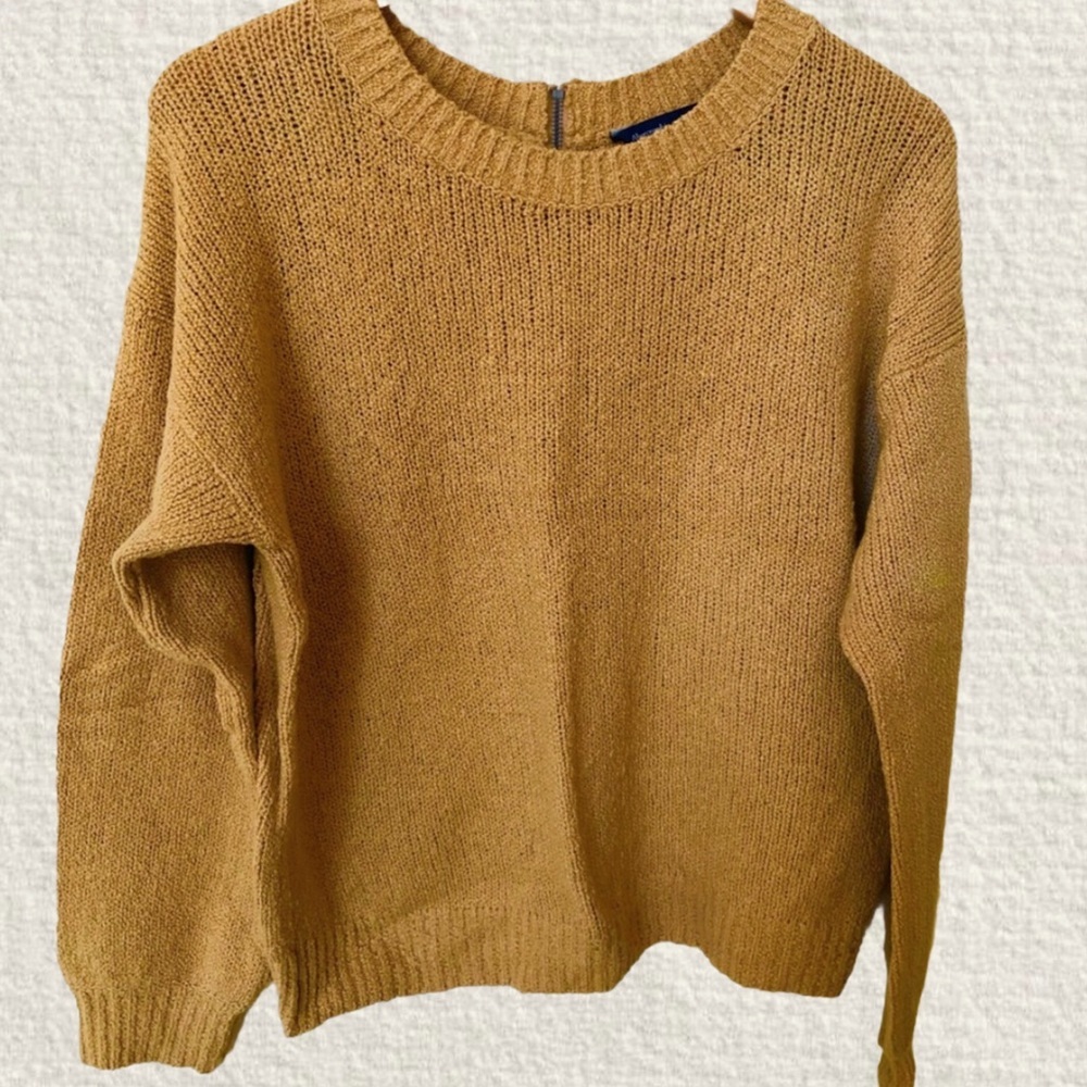 ABERCROMBIE SWEATER WITH ZIPPER ON BACK